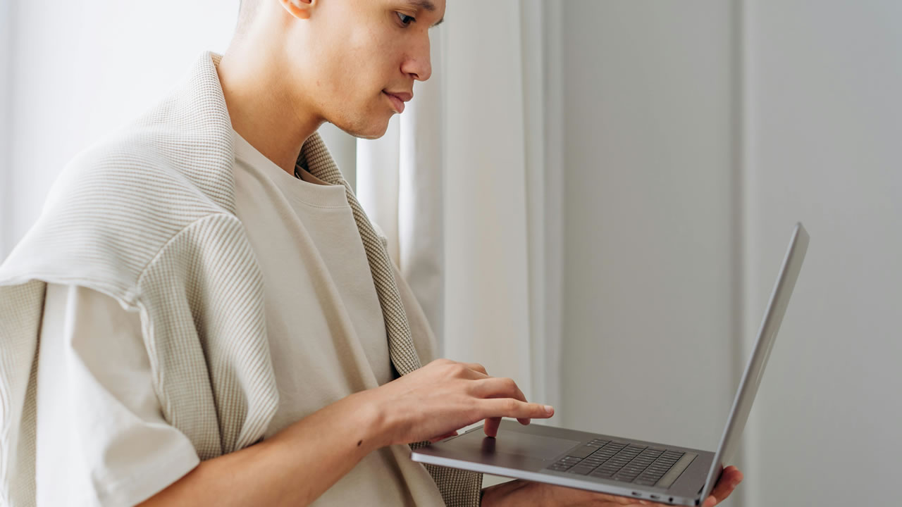 What documentation must a new owner have if they purchase a used taxable vehicle during the tax period, and how does this affect their filing?